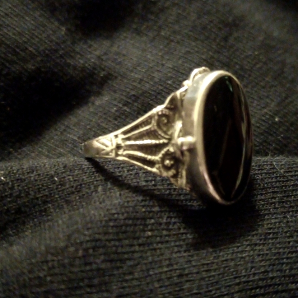 Vintage Onyx Poison ring - Picture 3 of 4